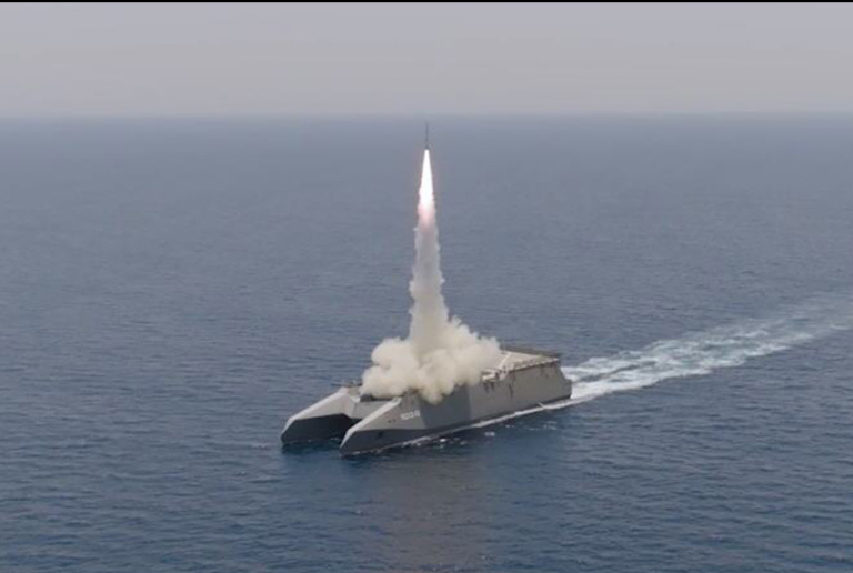 ΗΠΑ – Ιράν: Διπλωματικά τελεσίγραφα και ετοιμασίες πολέμου – Πιθανή «συμβολική» συμφωνία μέχρι την εξόντωση του Χαμενεΐ