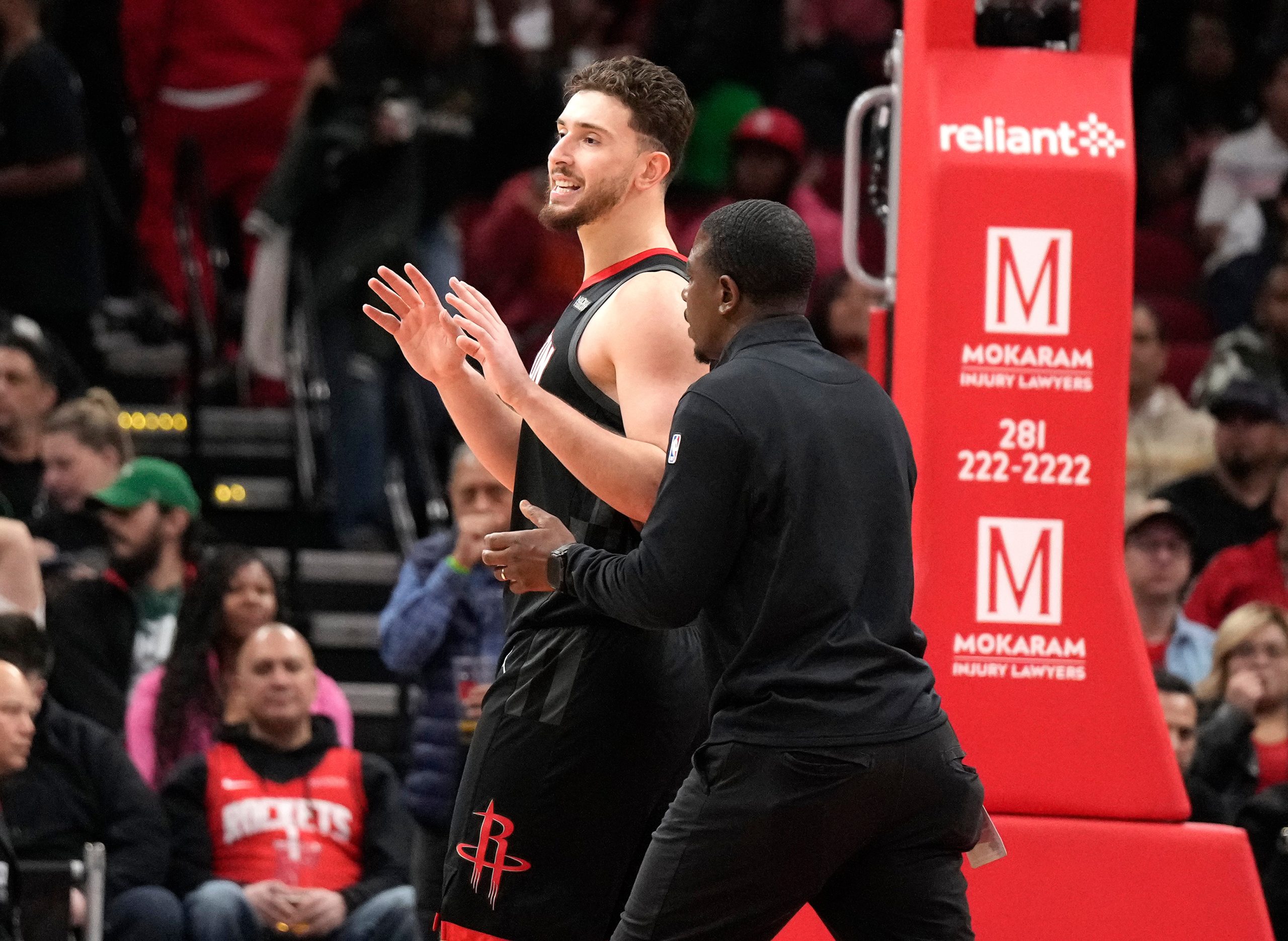 Ο Αλπερέν Σενγκούν απολογήθηκε για τη σεξιστική επίθεση σε γυναίκα διαιτητή – «Είπα κάποια πράγματα που δεν έπρεπε»  ​