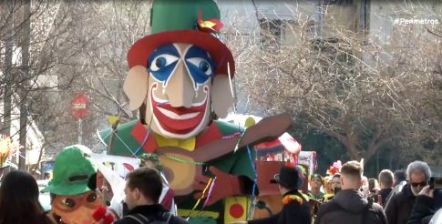 Το Κορακοβούνι σε αποκριάτικους ρυθμούς με παρέλαση, μουσική και χορό