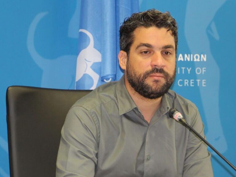 Αποσύρθηκε μετά από αντιδράσεις το θέμα για την ανέγερση πολυτελούς ξενοδοχείου στον λόφο Καστέλι από τη συνεδρίαση του Κεντρικού Συμβουλίου Νεώτερων Μνημείων