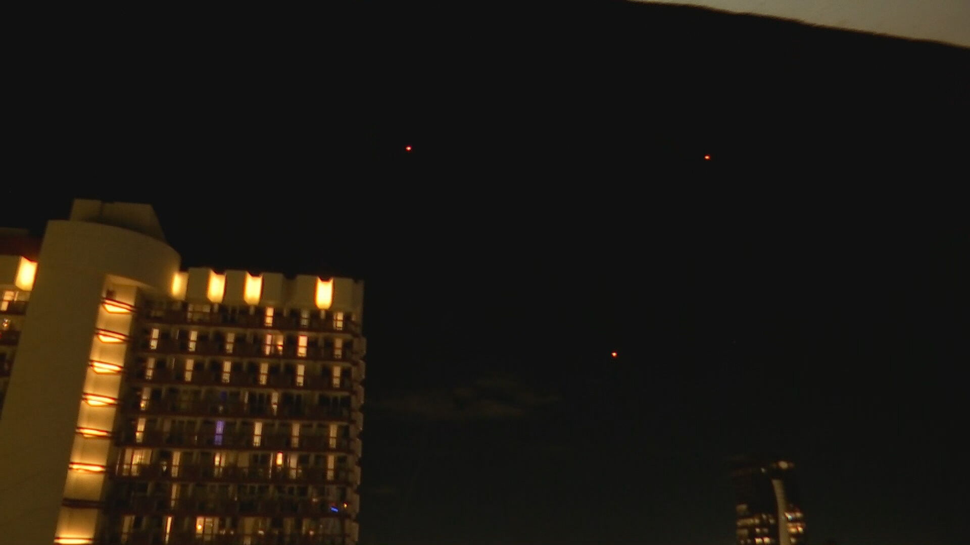 Σε ζωντανή μετάδοση από τo EPTnews η επίθεση του Ιράν κατά του Τελ Αβίβ  ​