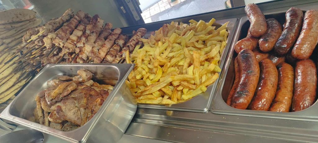 Κοζάνη: Η πόλη των Φανών και της σάτιρας ζει στους ρυθμούς της Παραδοσιακής Αποκριάς