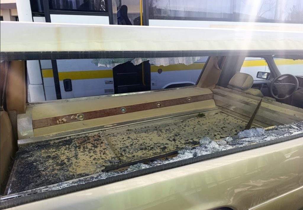 Μήνυση κατ’ αγνώστων από τον Δήμο Νεάπολης-Συκεών για βανδαλισμούς και φθορές σε δημοτικά οχήματα