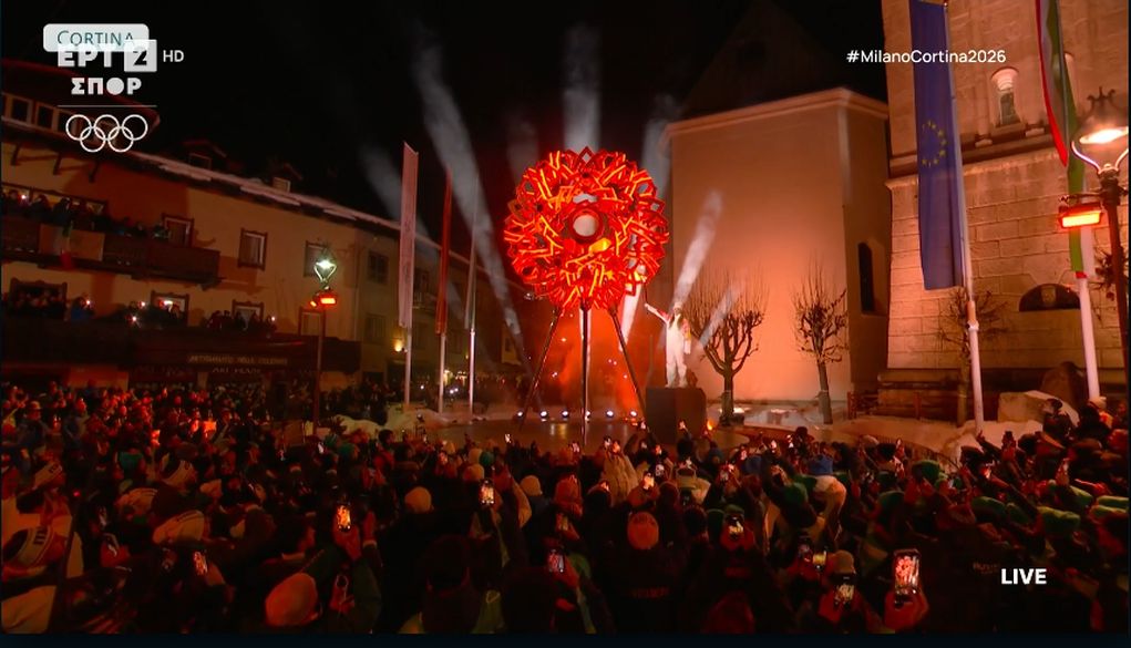 teleti-enarxis-olympics15-2026-1 Χειμερινοί Ολυμπιακοί Αγώνες: Λάμψη αστέρων με Κάρεϊ, Μποτσέλι και φόρος τιμής στον Αρμάνι στην τελετή έναρξης – Πρώτη στην παρέλαση η Ελλάδα με την Νεφέλη Τίτα