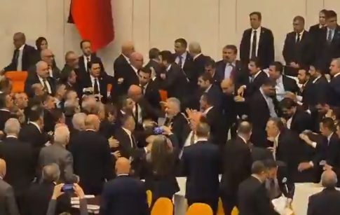 Μεξικό: Τουλάχιστον 29 ανήλικοι σκοτώθηκαν και 97 αγνοούνται στον «πόλεμο» μεταξύ <strong>αντίπαλων φραξιών του καρτέλ Σιναλόα</strong>