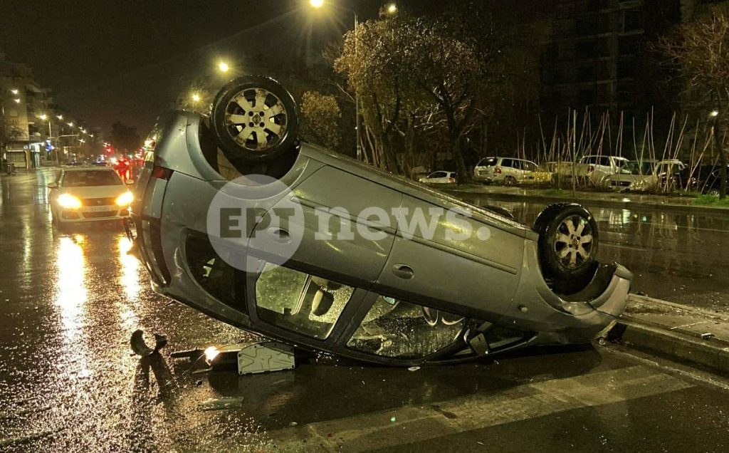 Τροχαίο με ανατροπή ΙΧ στη Θεσσαλονίκη – Ένας τραυματίας