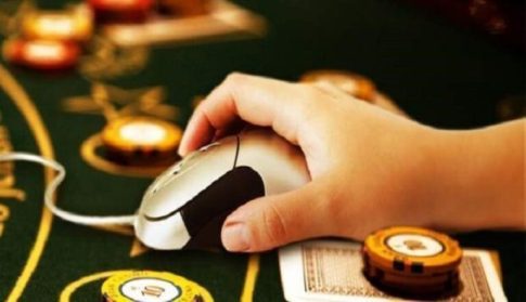 <strong>Oλοκληρώθηκε η επιχείρηση για την απομάκρυνση δύο χειροβομβίδων</strong> στο Κολωνάκι – Αποκαταστάθηκε η κυκλοφορία των οχημάτων στη Σκουφά