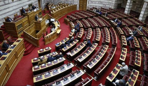 Ρωσία – Live: Η Μόσχα τιμά σήμερα την επέτειο της 9ης Μαΐου 1945 – Δέσμευση Ζελένσκι για τήρηση της εκεχειρίας που ανακοίνωσε ο Τραμπ