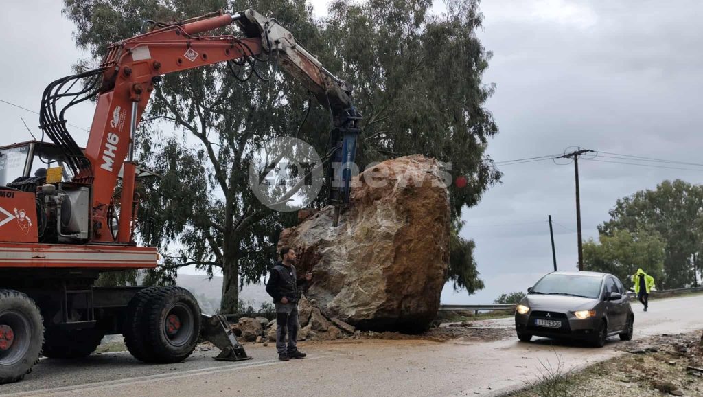 Χίος: Πτώση βράχου στην περιοχή Σαραπιό, στην εθνική οδό Χίου – Καρδαμύλων