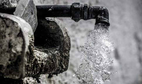 Έκρηξη στη Βιολάντα: Αντιφάσεις, κενά ασφαλείας και «αόρατες» δεξαμενές δείχνουν έγγραφα