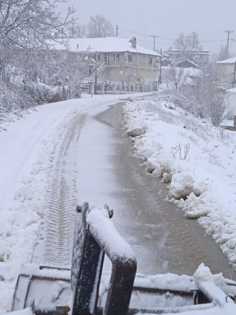 Στα λευκά ο Έβρος – Κλειστά σχολεία και ισχυρός παγετός από το απόγευμα