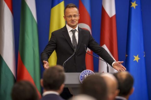 Γ. Μπαμπινιώτης στο Πρώτο: Δεν πείσαμε τους νέους για την αξία της γλώσσας – Ο ελληνισμός είναι <strong>ανθρωποκεντρικός</strong> (audio)