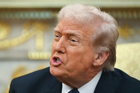 Οι Αμερικανοί χτύπησαν την ιρανική φρεγάτα ανοιχτά της Σρι Λάνκα – Πολλοί νεκροί, 32 διασωθέντες, για 150 αγνοουμένους