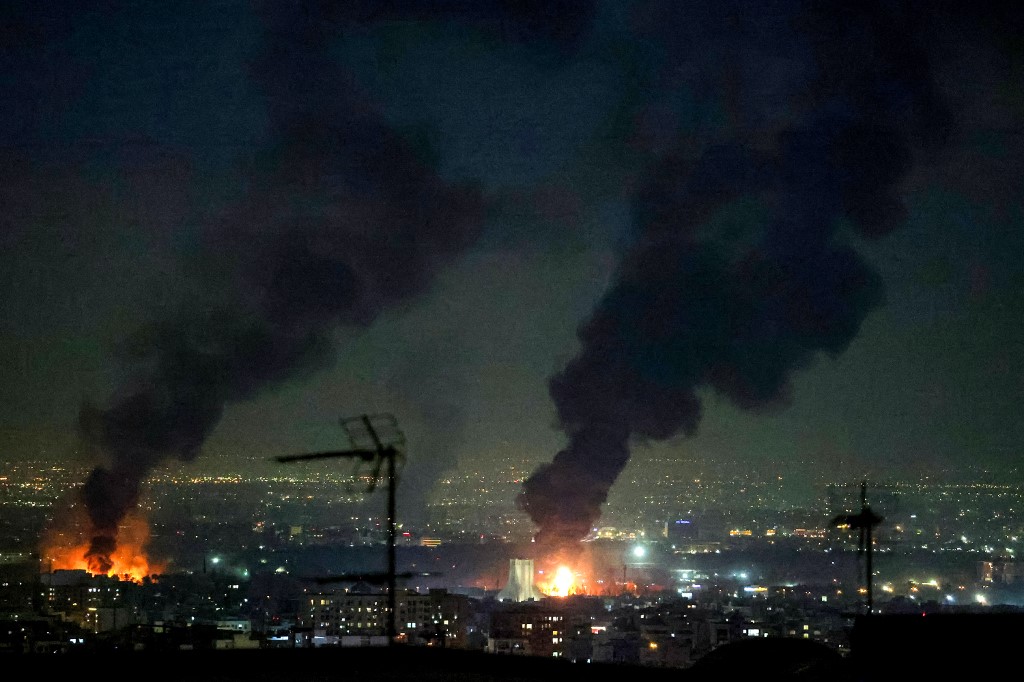 Ρήγμα στις σχέσεις ΗΠΑ-Ισραήλ μετά τα εκτεταμένα πλήγματα σε πετρελαϊκές εγκαταστάσεις στην Τεχεράνη – Τι φοβάται ο Τραμπ