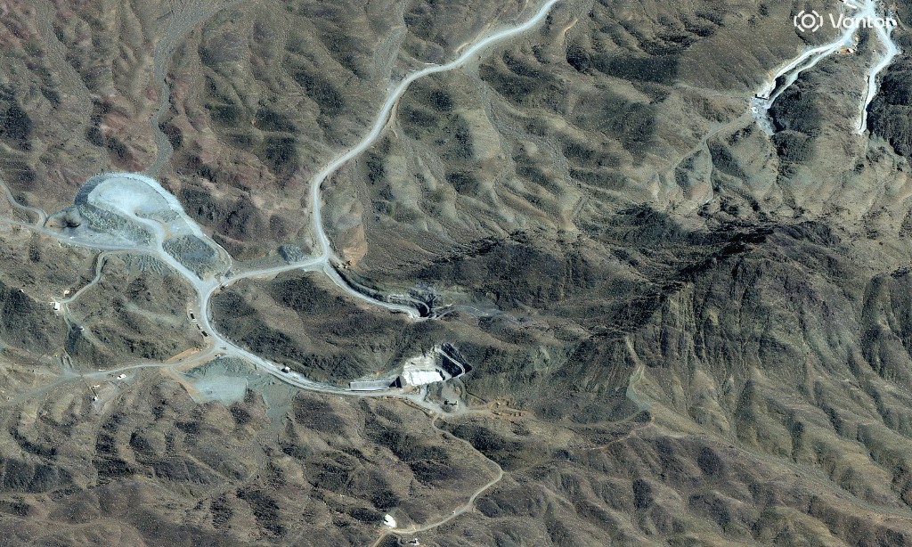 Pickaxe Mountain: Το απόρθητο πυρηνικό οχυρό του Ιράν 100 μέτρα κάτω από τη Γη – Το σενάριο χερσαίας επιχείρησης των ΗΠΑ