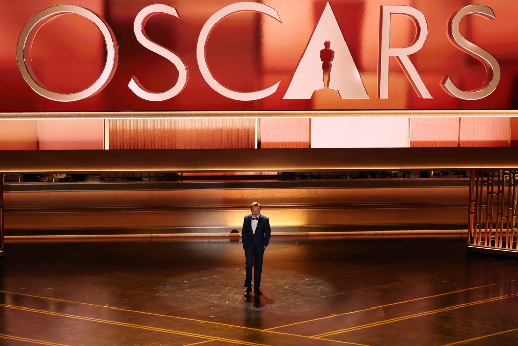 Το ΕΡΤnews στα Όσκαρ 2026: Οι νίκες στη «Μια μάχη μετά την άλλη» – Ποιοι έφυγαν με χρυσά αγαλματίδια από την 98η τελετή, όλα όσα έγιναν