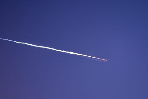 Βίντεο – ντοκουμέντο του ΕΡΤnews από την πυραυλική επίθεση σε βιομηχανική ζώνη στο Αμπού Ντάμπι