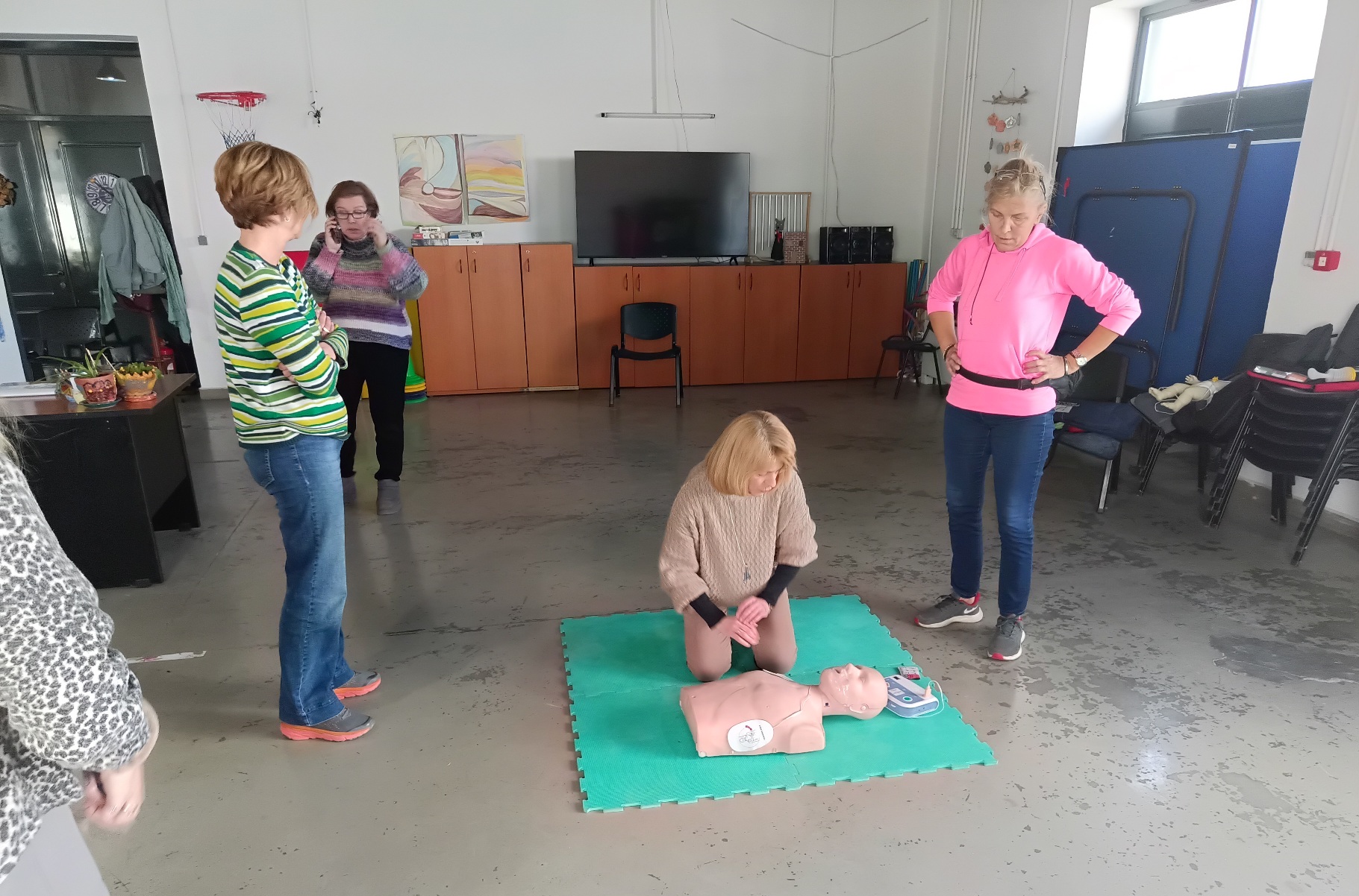 Εκπαίδευση πρώτων βοηθειών σε υπαλλήλους του Δήμου Βόλου με τη συμμετοχή εθελοντικών ομάδων