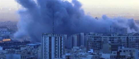 Σπούδασε θεολογία και επέστρεψε στο χωριό της στο Αγρίνιο για να γίνει παραγωγός