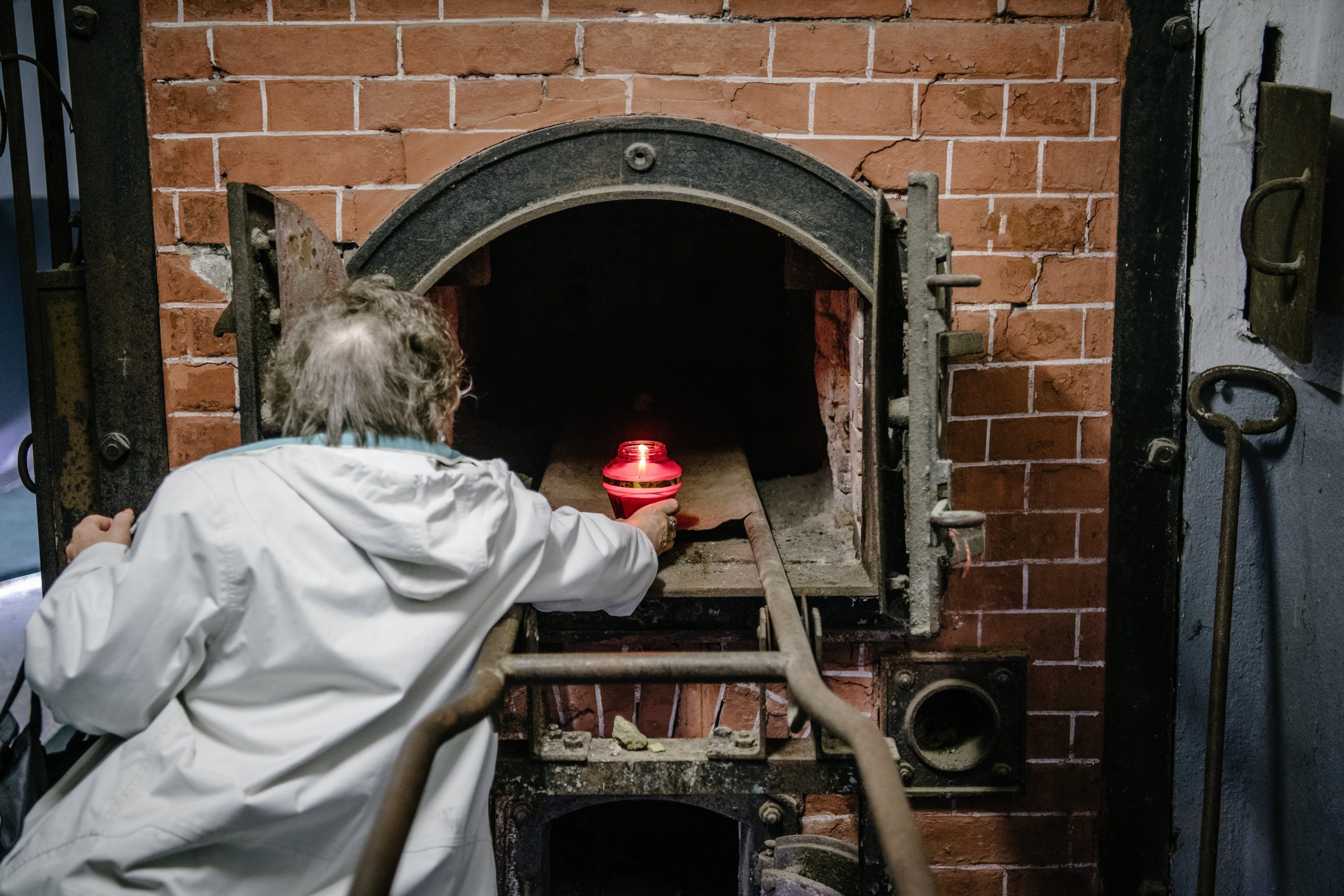 Anniversary of the liberation of Nazi concentration camp Mauthausen Ιάκωβος Καμπανέλλης: 15 χρόνια από το θάνατό του στις 29 Μαρτίου 2011