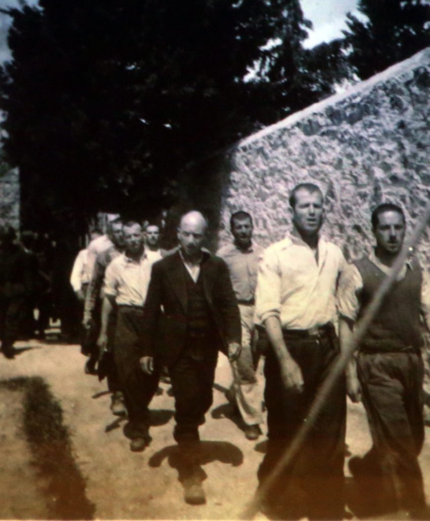 Καισαριανή: Παρουσιάστηκαν οι ιστορικές φωτογραφίες από την εκτέλεση των 200