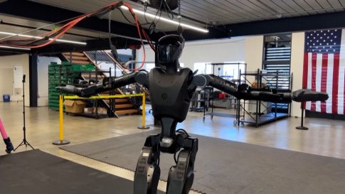 Bουλευτές της ΝΔ πιέζουν για αλλαγές στον νόμο για τον αιγιαλό – «Σύντομα οι αναγκαίες βελτιώσεις», λέει ο Μπουκώρος