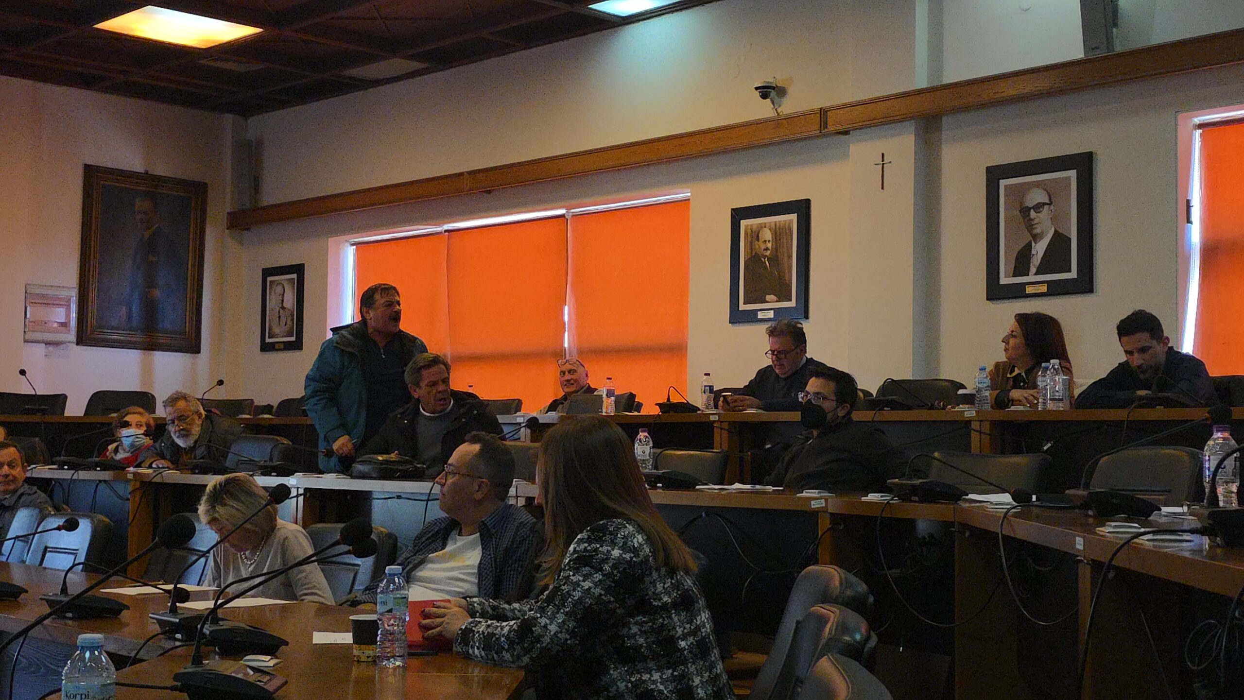 Βαρείς χαρακτηρισμοί και ένταση στο Δημοτικό Συμβούλιο Βόλου  ​