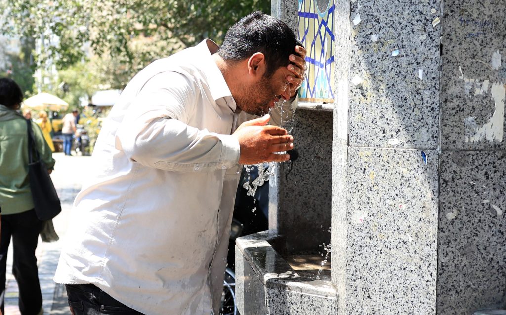 Η ακραία ζέστη επηρεάζει πλέον έναν στους τρεις ανθρώπους παγκοσμίως, σύμφωνα με μελέτη