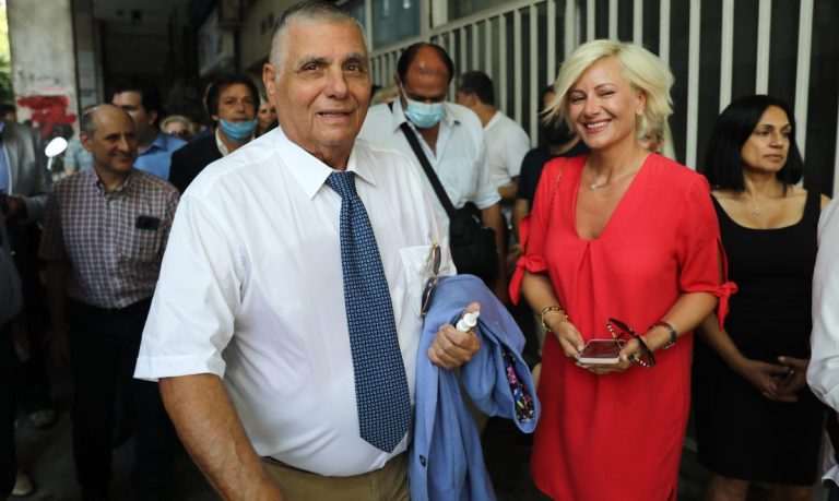 Μαρία Καρρά: Ελεύθερη με εγγύηση 100.000 ευρώ η χήρα του Γιώργου Τράγκα - ertnews.gr