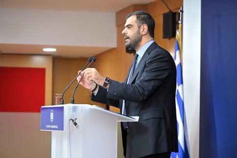 Βόλος: Σοβαρός τραυματισμός ηλικιωμένου σε αφύλακτα έργα στην Ερμού
