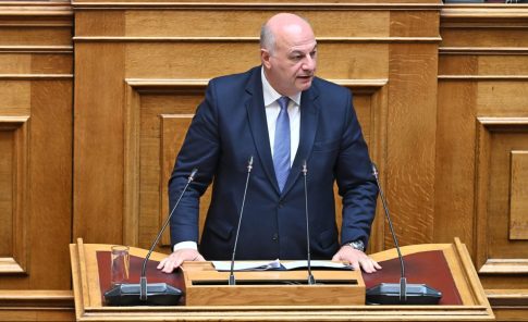 Σ. Βούλτεψη στο ΕΡΤnews Radio 105,8: Οι πόλεμοι γίνονταν για βιομηχανικά και εμπορικά συμφέροντα – Τώρα για το πετρέλαιο και τις πλουτοπαραγωγικές πηγές