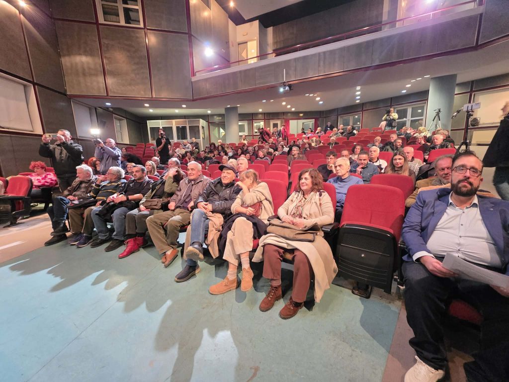 Βόλος: Στο τραπέζι η βία, η θεσμική αυθαιρεσία και η ευθύνη της Δικαιοσύνης