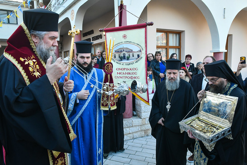 Η Νιγρίτα υποδέχθηκε το Τίμιο Ξύλο από την Μονή Αγίου Παύλου του Αγίου Όρους