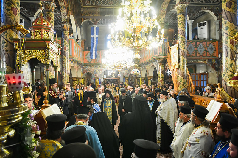 Η Νιγρίτα υποδέχθηκε το Τίμιο Ξύλο από την Μονή Αγίου Παύλου του Αγίου Όρους