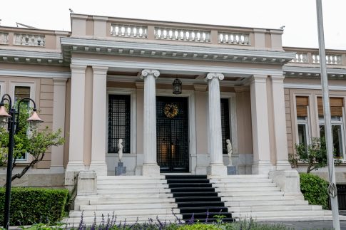 “Send Barron”: H διαδικτυακή καμπάνια για την στράτευση του Μπάρον Τραμπ στον πόλεμο με το Ιράν