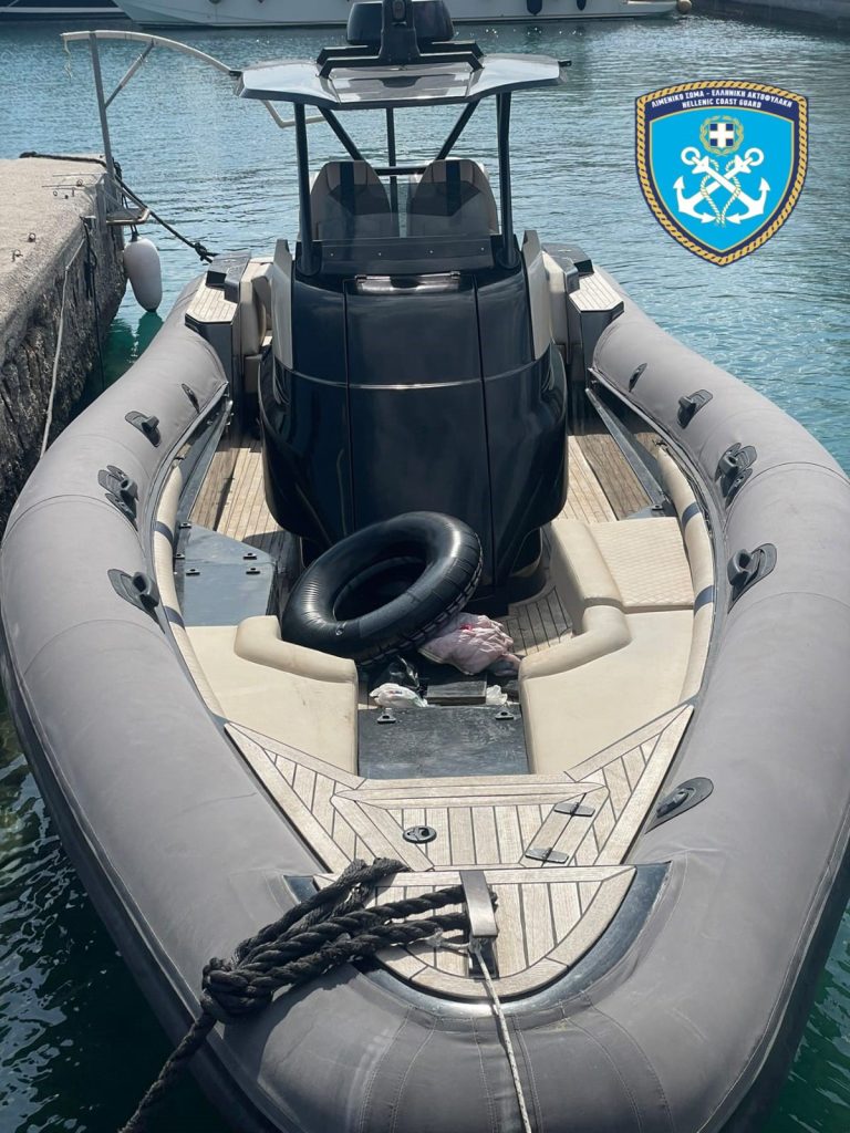 Καταδίωξη ταχύπλοου με 36 μετανάστες στη Ρόδο – Συνελήφθησαν δύο διακινητές-μέλη σε διεθνές κύκλωμα