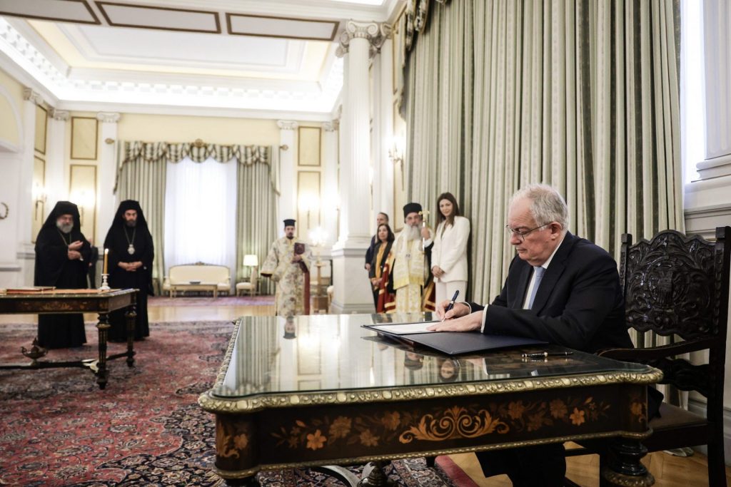 Στον Πρόεδρο της Δημοκρατίας οι δύο νέοι Μητροπολίτες Κυδωνίας και Αποκορώνου και Λάμπης, Συβρίτου και Σφακίων