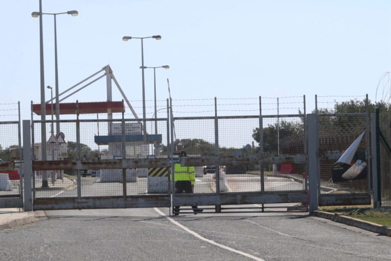 Κύπρος: Συναγερμός στο πολιτικό αεροδρόμιο της Πάφου, ενώ ηχούν ξανά οι σειρήνες στο Ακρωτήρι – Απογειώθηκαν μαχητικά αεροσκάφη