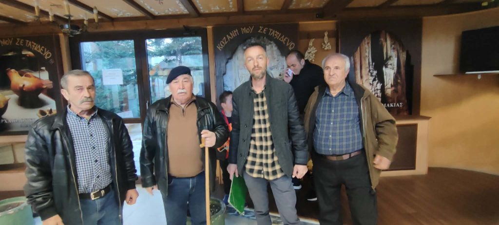 Κοζάνη: Έντονη διαμαρτυρία κτηνοτρόφων στο Περιφερειακό Συμβούλιο Δυτικής Μακεδονίας για την καραντίνα λόγω ευλογιάς