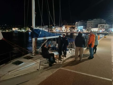 Λος Άντζελες: Έχασε τα πάντα, αλλά επέλεξε να σώσει τον πίνακα του Φασιανού – Ο Φρ. Ορού στο ΕΡΤΝews