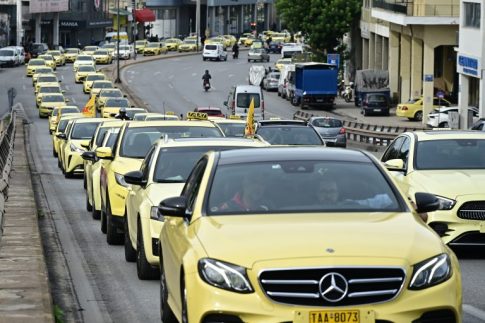 Σήμερα η απολογία του Πολωνού για κατασκοπεία στη Σούδα – Από «κόσκινο» οι ηλεκτρονικές συσκευές που είχε στο βαν