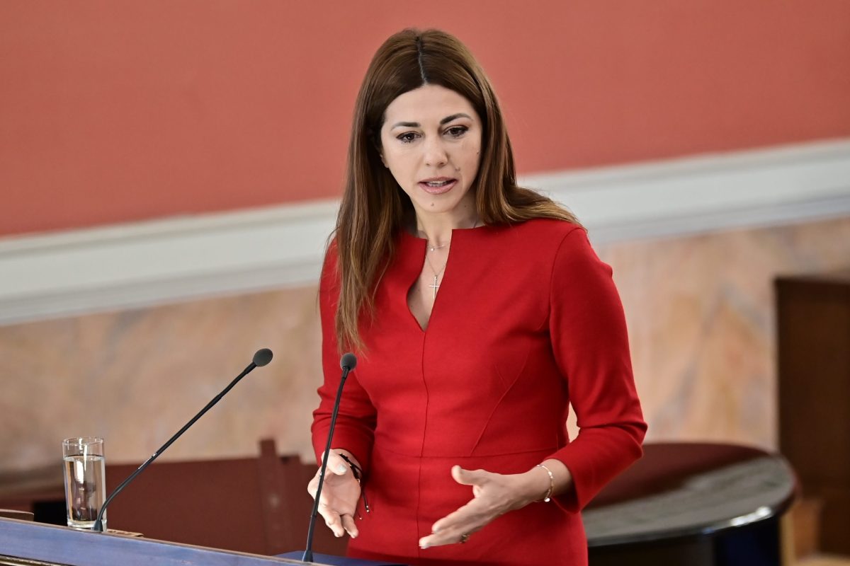 Σοφία Ζαχαράκη για τα 100 χρόνια Ακαδημίας Αθηνών: «Η γνώση συνδέει επιστήμη, πολιτισμό και κοινωνία»  ​