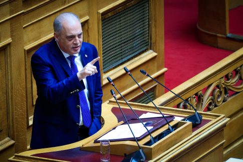 Οι Αμερικανοί χτύπησαν την ιρανική φρεγάτα ανοιχτά της Σρι Λάνκα – Πολλοί νεκροί, 32 διασωθέντες, για 150 αγνοουμένους