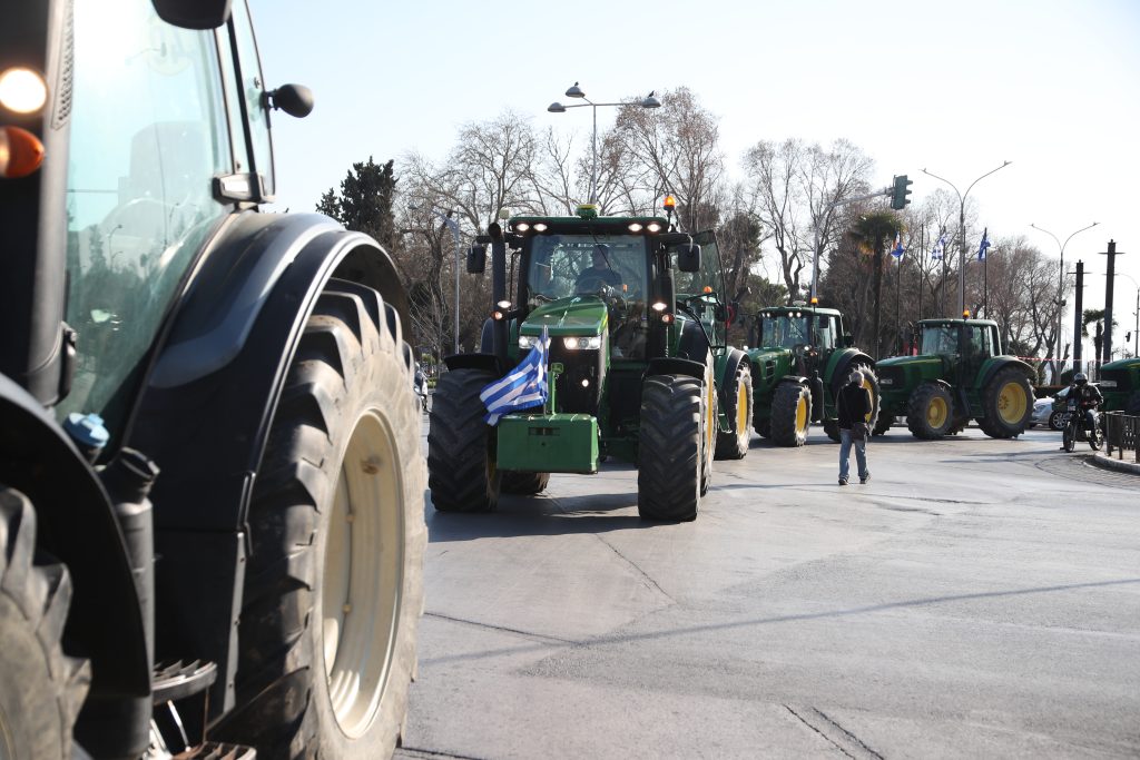 Θεσσαλονίκη: Τρακτέρ στο κέντρο της πόλης με αφορμή την 31η Διεθνή Έκθεση «Agrotica»