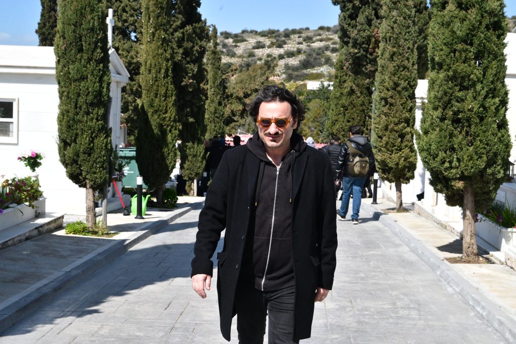 Σε κλίμα συγκίνησης το τελευταίο «αντίο» στον Γιώργο Μαρίνο