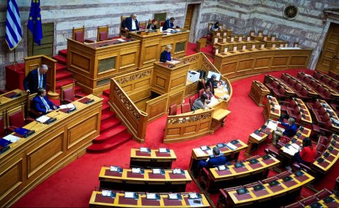 <strong>Αντιπεριφερειάρχης Σερρών: Έκκληση για την ανάρτηση της γαλανόλευκης</strong>
