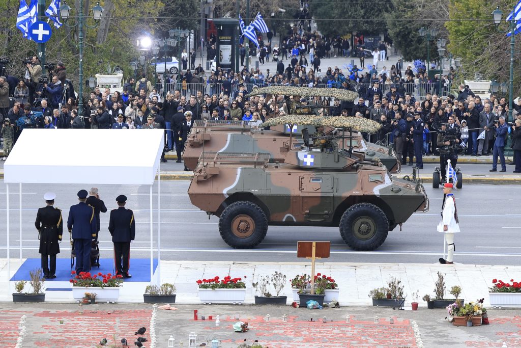 Στιγμιότυπα από τη μεγαλειώδη στρατιωτική παρέλαση της 25ης Μαρτίου στην Αθήνα