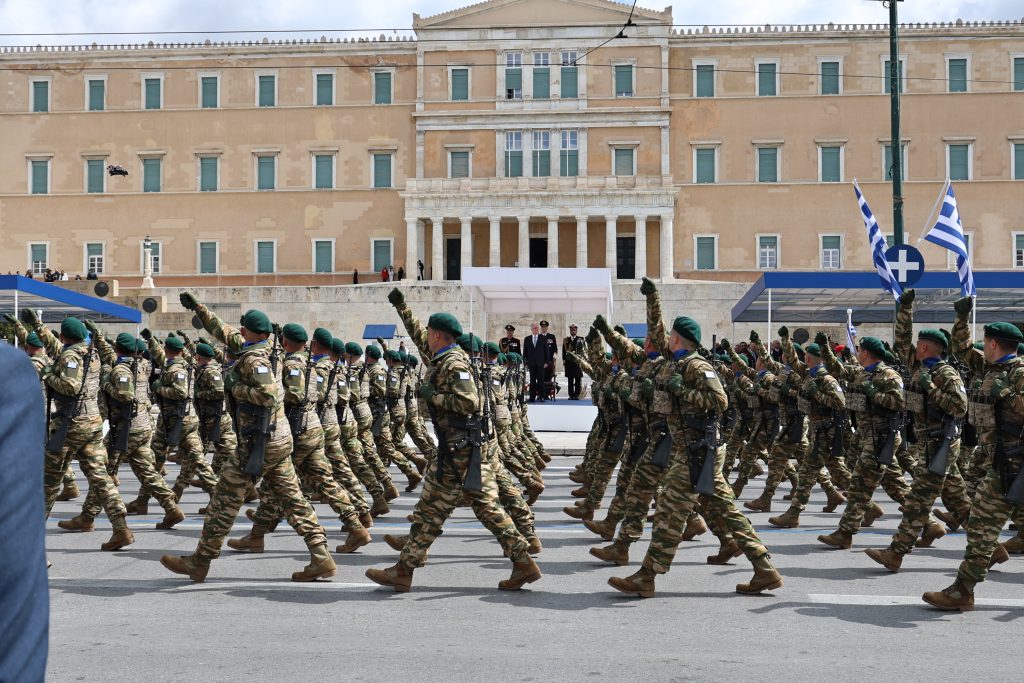 Στιγμιότυπα από τη μεγαλειώδη στρατιωτική παρέλαση της 25ης Μαρτίου στην Αθήνα