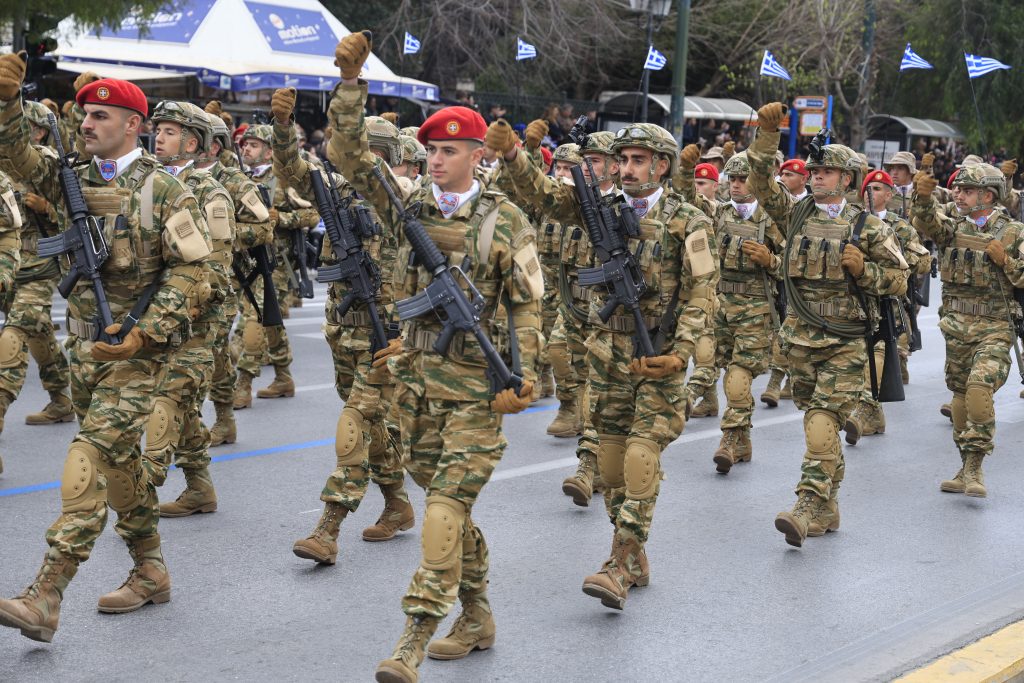 Στιγμιότυπα από τη μεγαλειώδη στρατιωτική παρέλαση της 25ης Μαρτίου στην Αθήνα