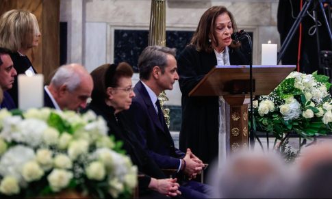 Το ψήφισμα του Περιφερειακού Συμβουλίου της Πελοποννήσου για τα έργα ΑΠΕ και μπαταριών λιθίου